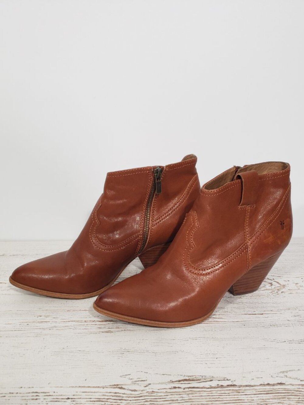 Frye  Cognac Color Women's Cowboy Western Booties  3479257  Size 9.5